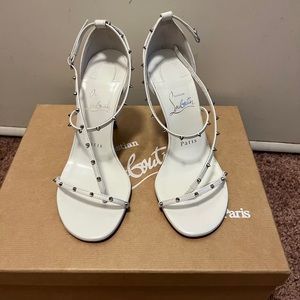 NWB & NWD CHRISTIAN LOUBOUTIN RIOJANA HEELS 🌸